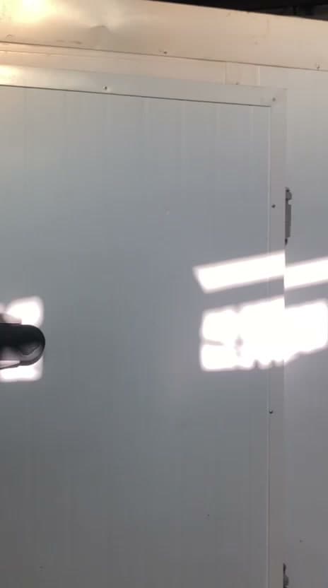 Tablero eléctrico y de control de una cava cuarto